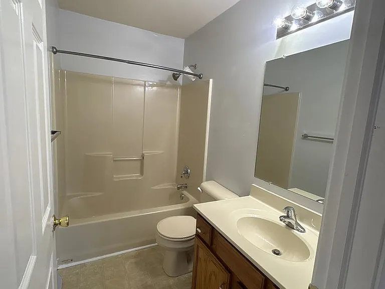 720 Strayer Dr — Photo 24