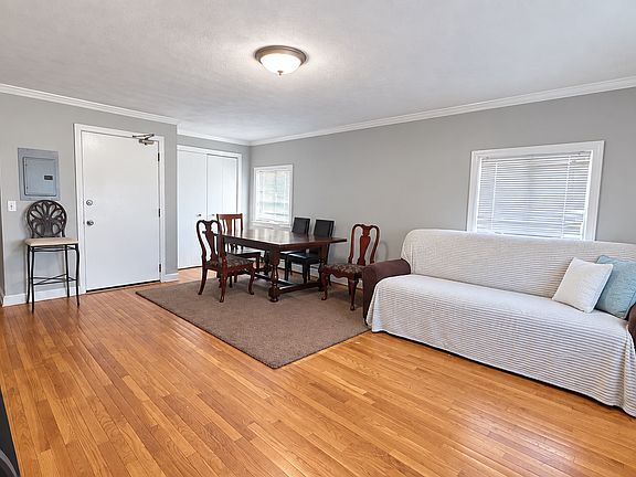 3rd image of 110 Ferry St Unit 1