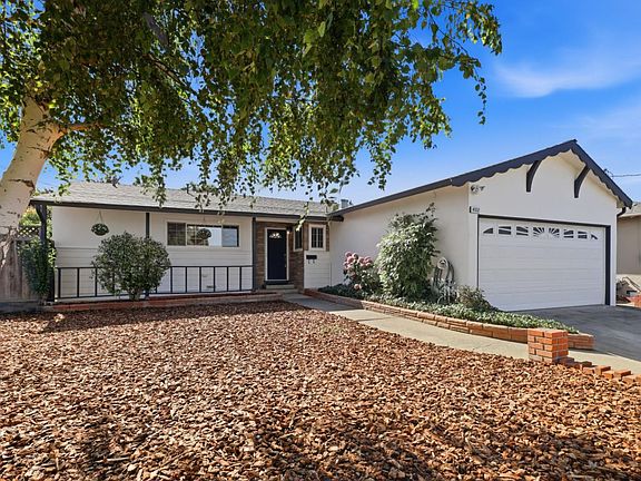 3rd image of 4552 El Cajon Ave