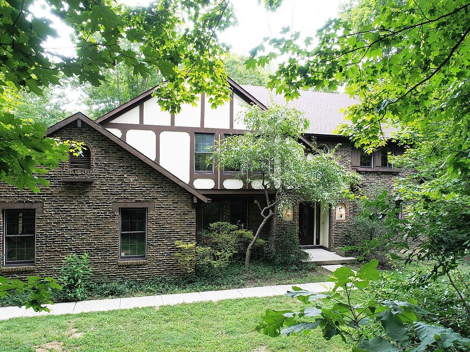 1st image of 953 Woodcreek Dr