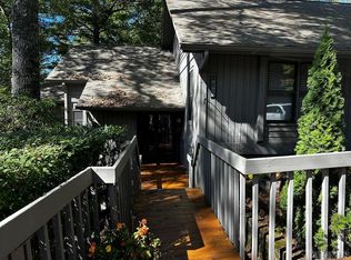 80 Racquet Club Villas Dr #80, Sapphire, NC 28774