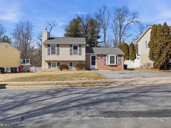 213 Wintergreen Ln, Brunswick, MD 21716