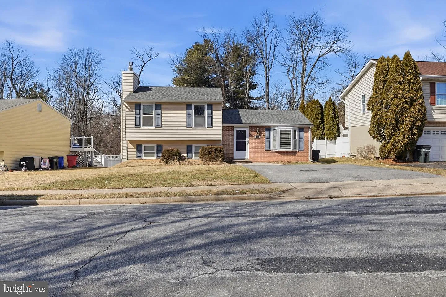 213 Wintergreen Ln photo 1