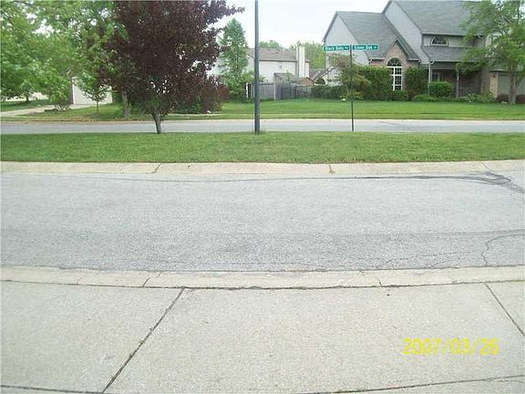4th image of 5720 Silver Oaks Dr