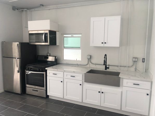 3925 Illinois St Unit B
