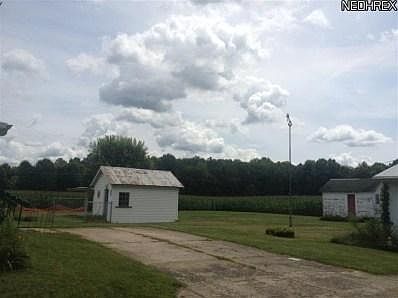 2nd image of 2525 Hewitt Gifford Rd