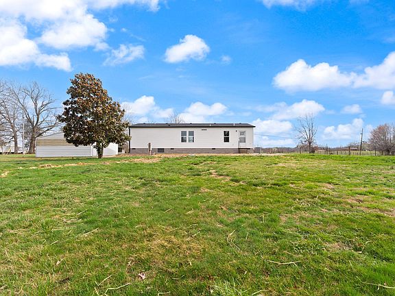 2nd image of 3096 Brassfield Rd