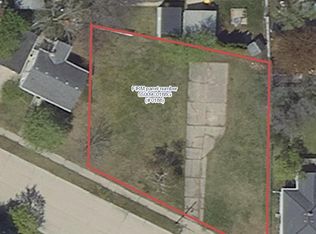 1479 Day St, Green Bay, WI 54302