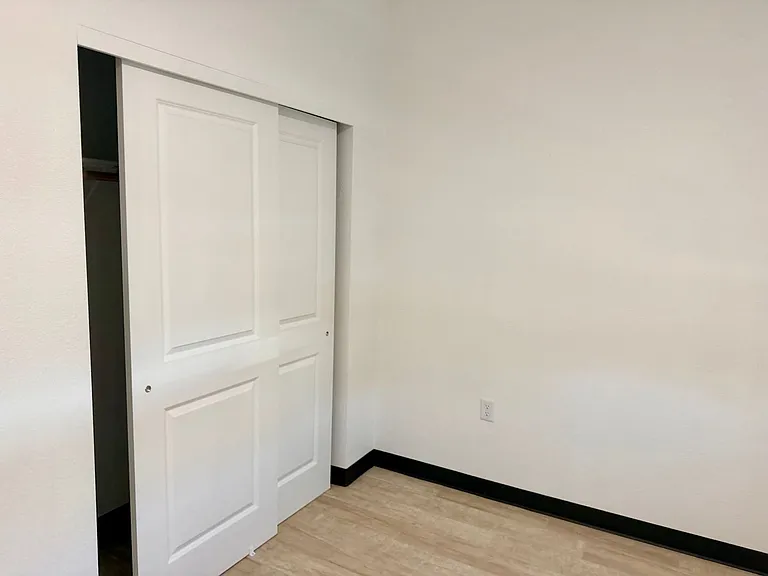 1134 S Palm Ave — Photo 30