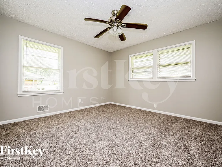 5663 Dorsey Dr — Photo 11