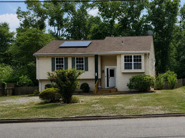 209 Green Acres Rd, Manchester, NJ 08759