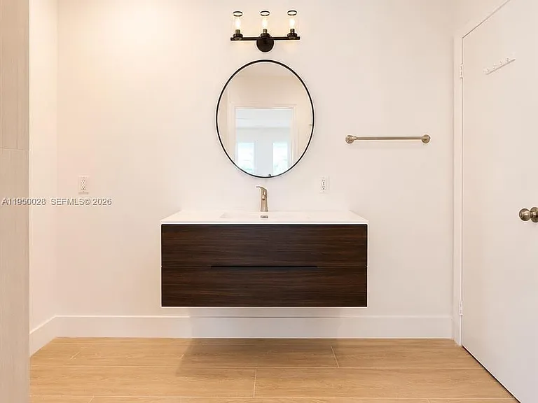 13005 Zambrana St — Photo 9