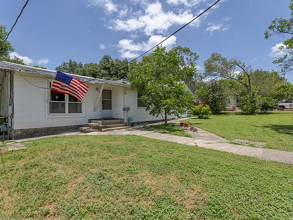 3rd image of 245 CONCORD PL