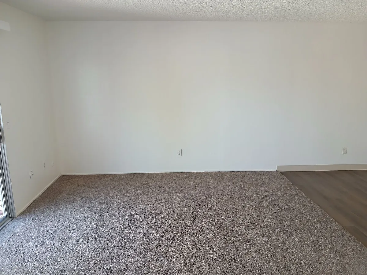 Building Photo - 2101 Santa Ana Dr