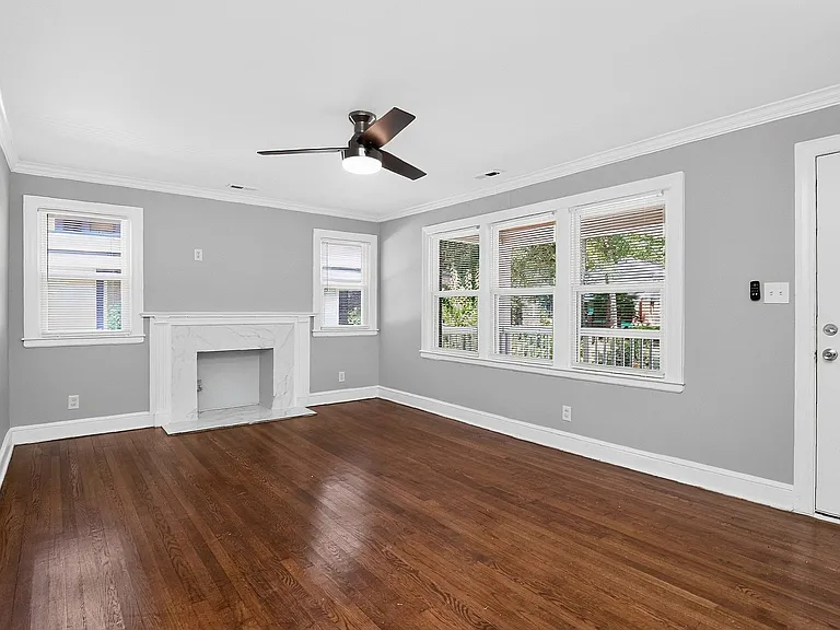 305 Sylvania Ave — Photo 3