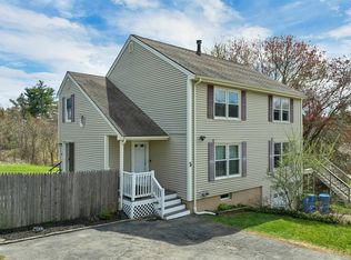 5 Richardson Dr #L, Derry, NH 03038