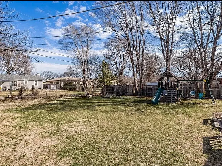 8032 E Gilbert St — Photo 30