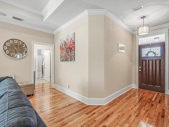 4th image of 3052 Adiron Way
