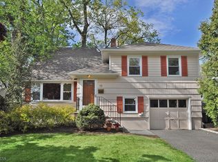 13 S Cedar Pkwy, Livingston, NJ 07039