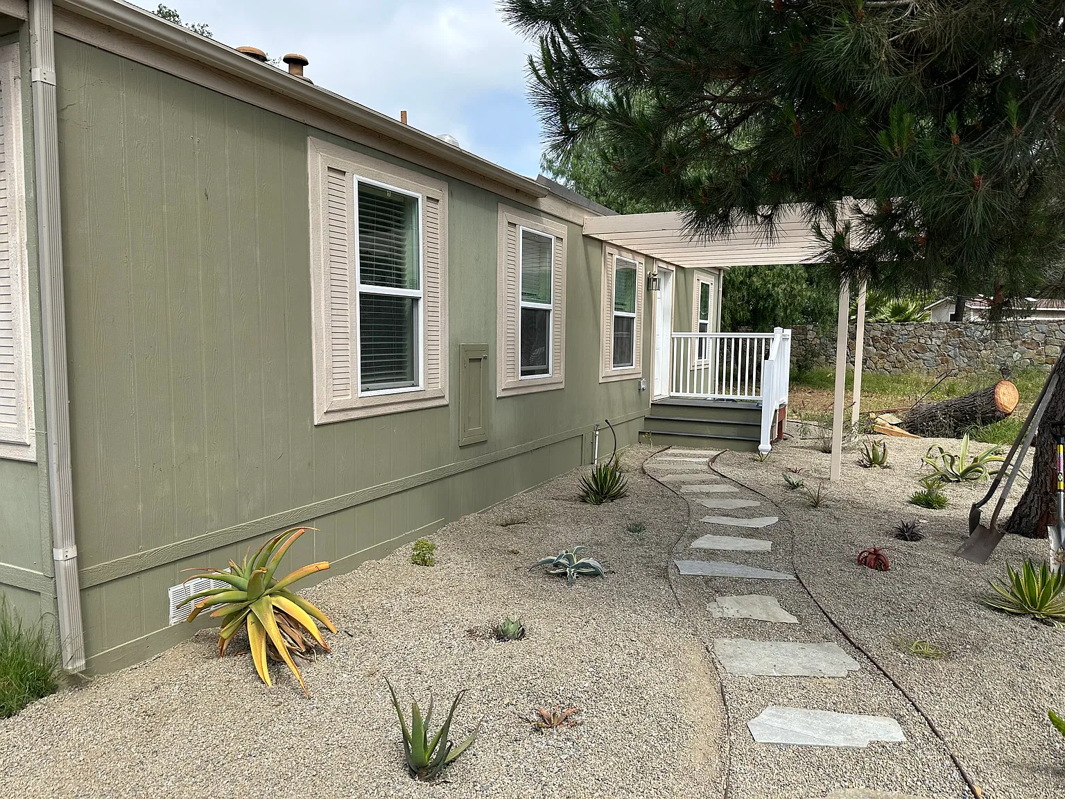 1 bed, 550 sqft, $2,200 — Photo 1