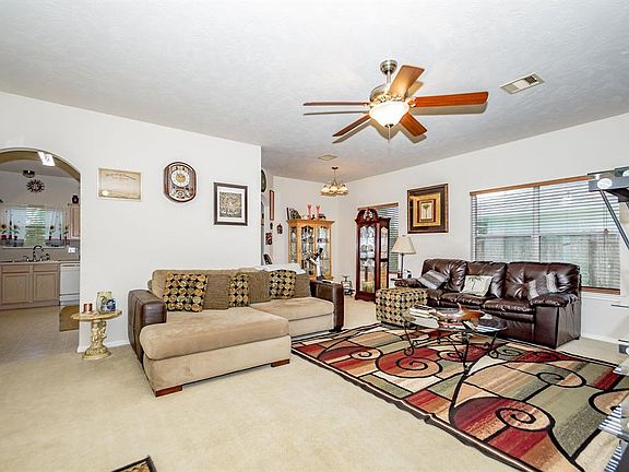 5th image of 1424 Barras St