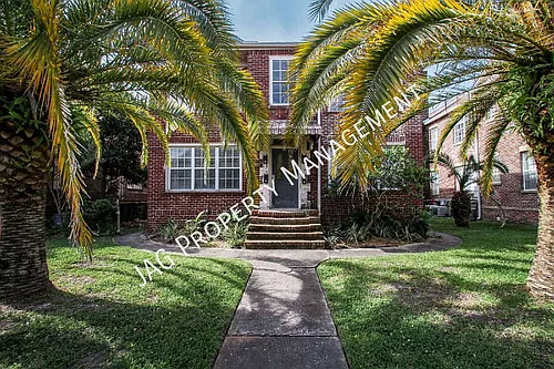 2892 College St #2 Photo 1