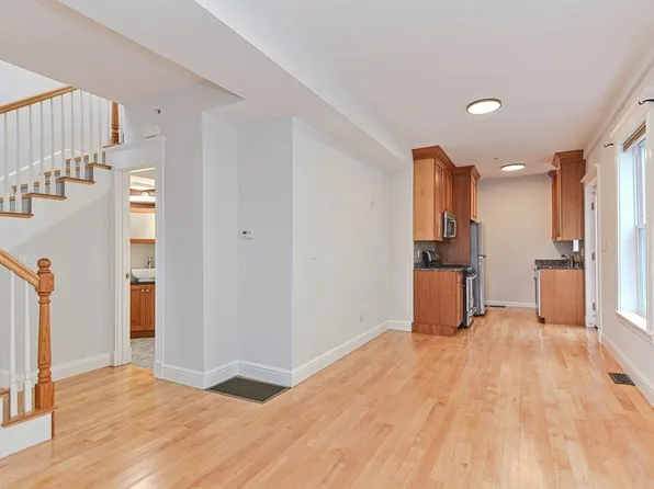 50 Flint St #3, Somerville, MA 02145