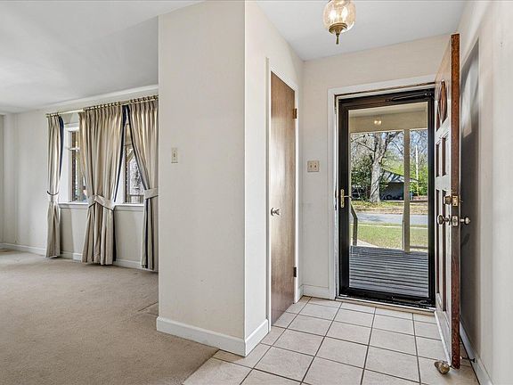 4th image of 5207 Juniper Ave