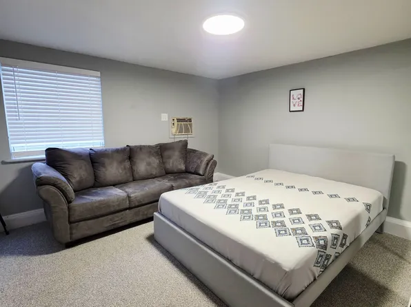 137 Wellington St, London, ON N6B 2K7
