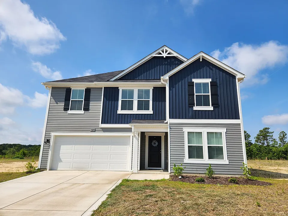925 Sapphire Stone Ln
