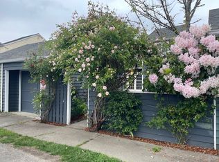 19592 1st Ave NE, Poulsbo, WA 98370