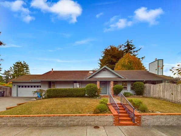 2433 M St, Eureka, CA 95501