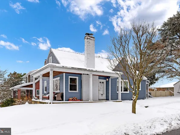 60 N 8th St, Lemoyne, PA 17043