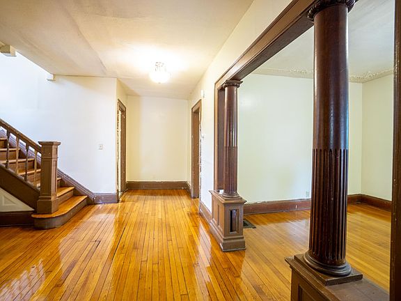 4th image of 108 Avondale Pl