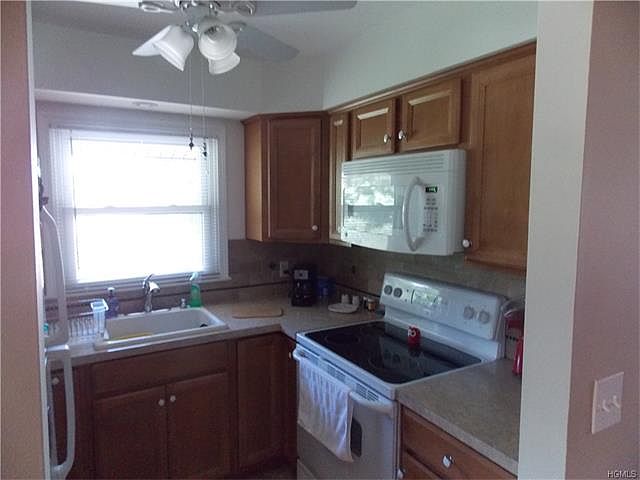 1st image of 12 Essex Pl #12F