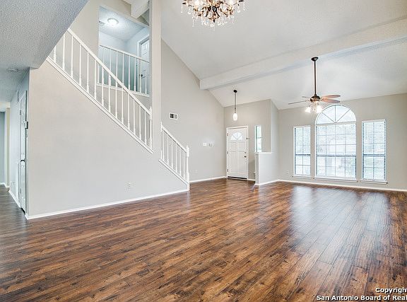 3rd image of 1038 Hedgestone Dr