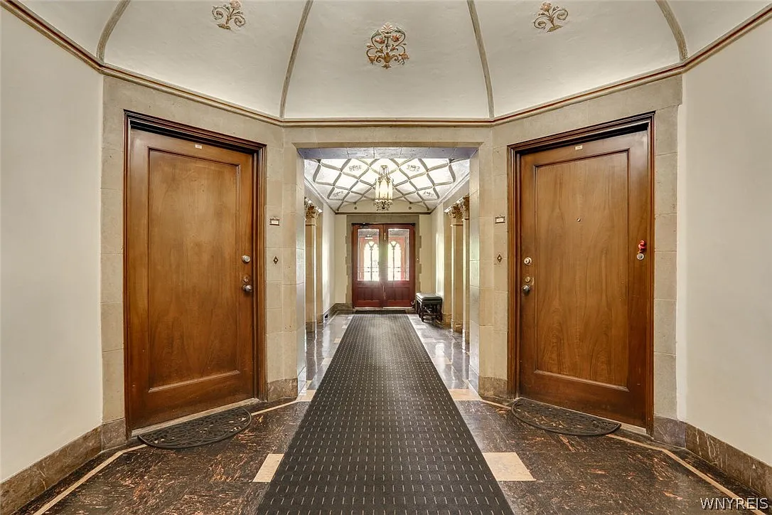 1 bed, 1.5 bath, 882 sqft, $2,350 — Photo 4