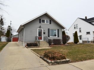 1718 27th St, Kenosha, WI 53140