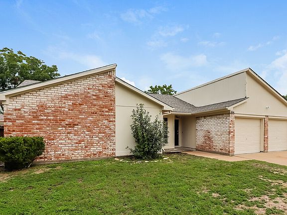 3rd image of 19514 Mallard Lake Ln