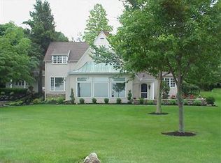 4854 E Cliff Rd, Port Clinton, OH 43452