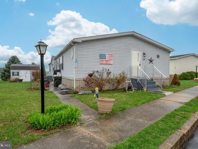 40 Arrowhead Dr, Ephrata, PA, 17522
