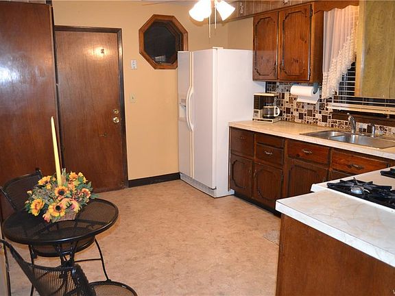 5th image of 141 Ideal St