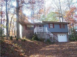 565 Osceola Dr, Powells Crossroads, TN 37397