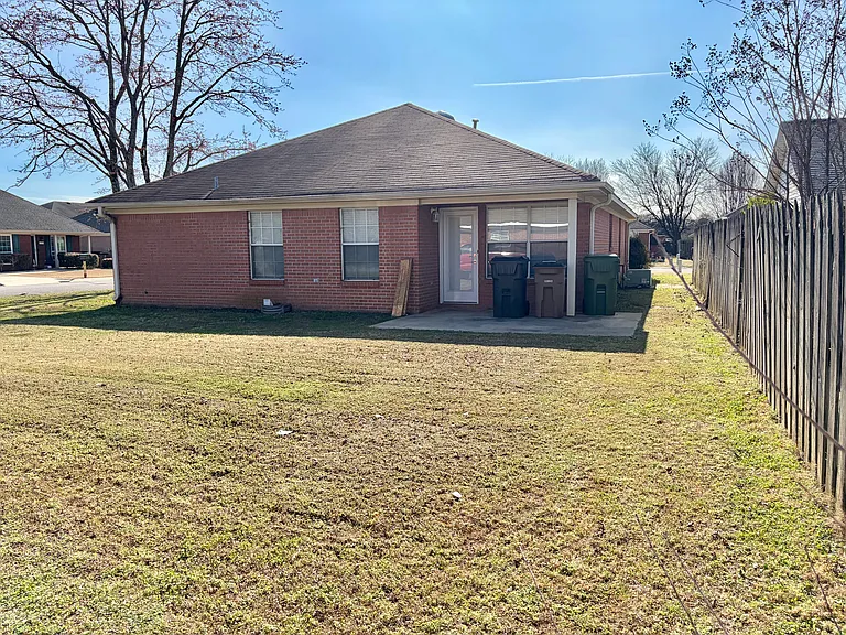 1210 Palisade Ct SW — Photo 19