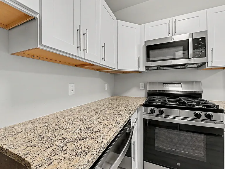 253 Mill St #2 — Photo 12