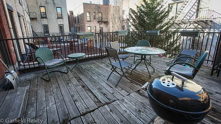 Rented by Garfield Realty  | media 16