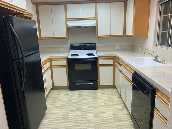 3rd image of 203 E Taylor St #1