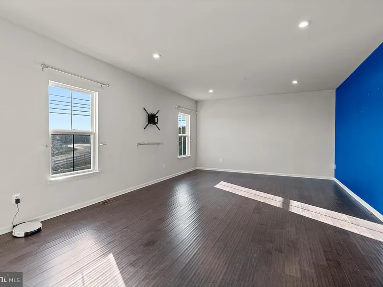 311 Sunrise Ct — Photo 15