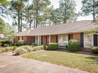 1090 Woods Rd, Waycross, GA 31501