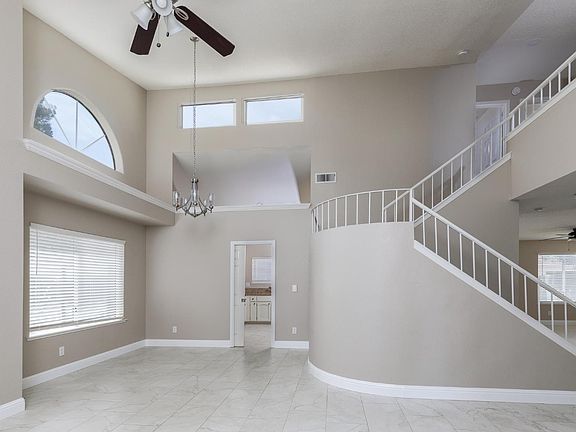 4th image of 953 E Buckhill Rd